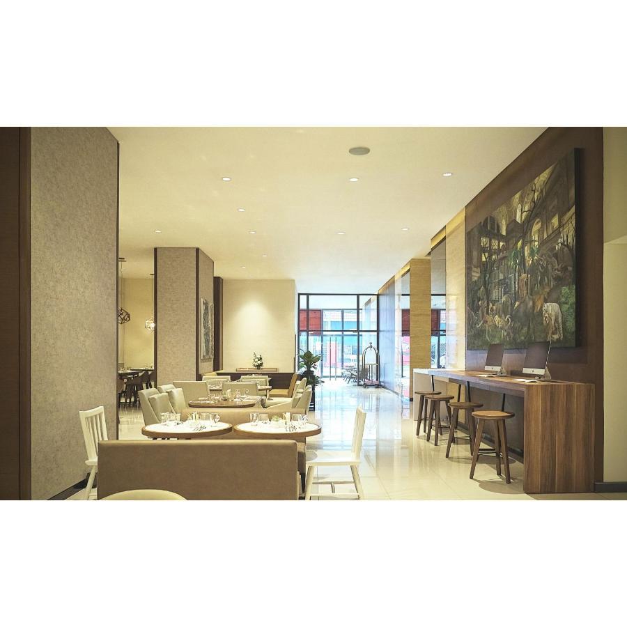 Hotel Summit Greenhills