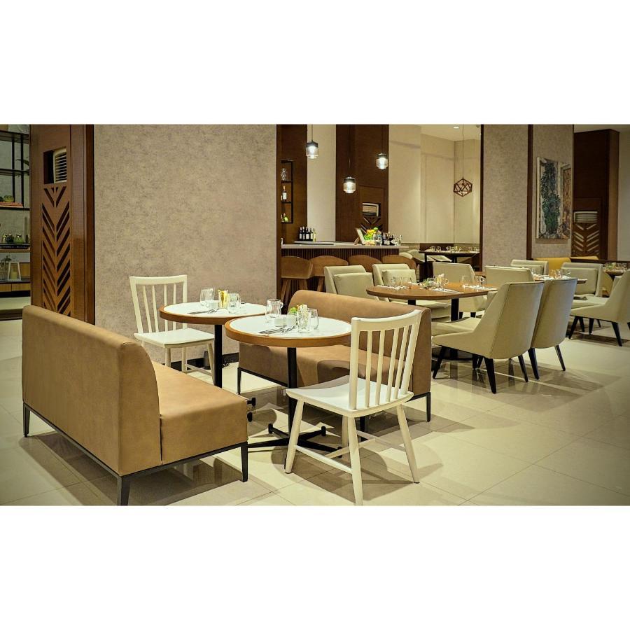 Summit Greenhills Hotel