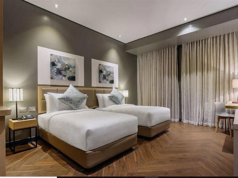 Hotel Summit Greenhills